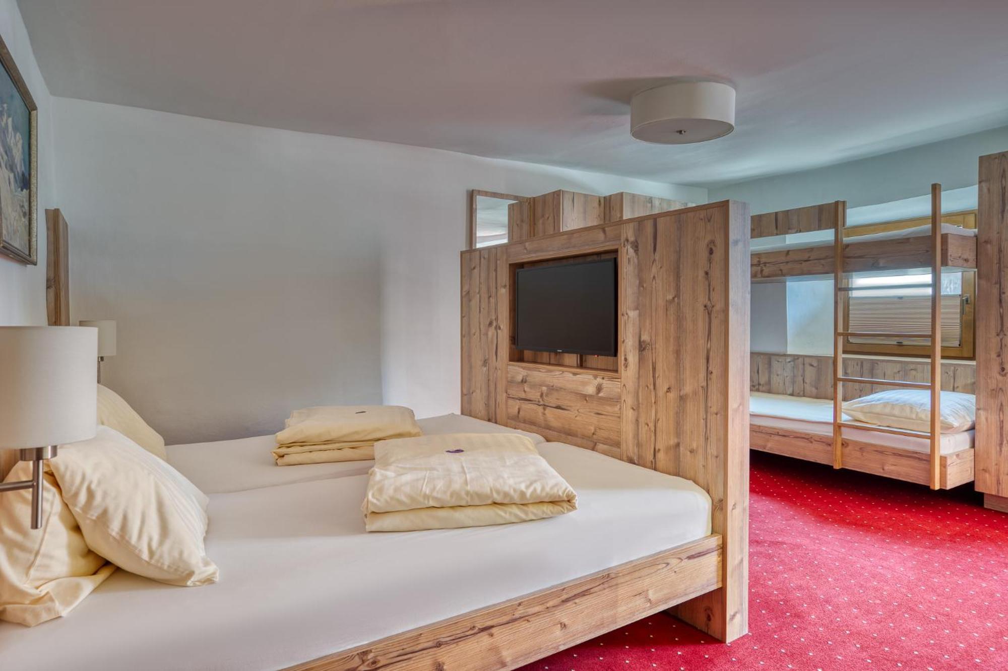 Hotel Jaegerhof Oetz Esterno foto