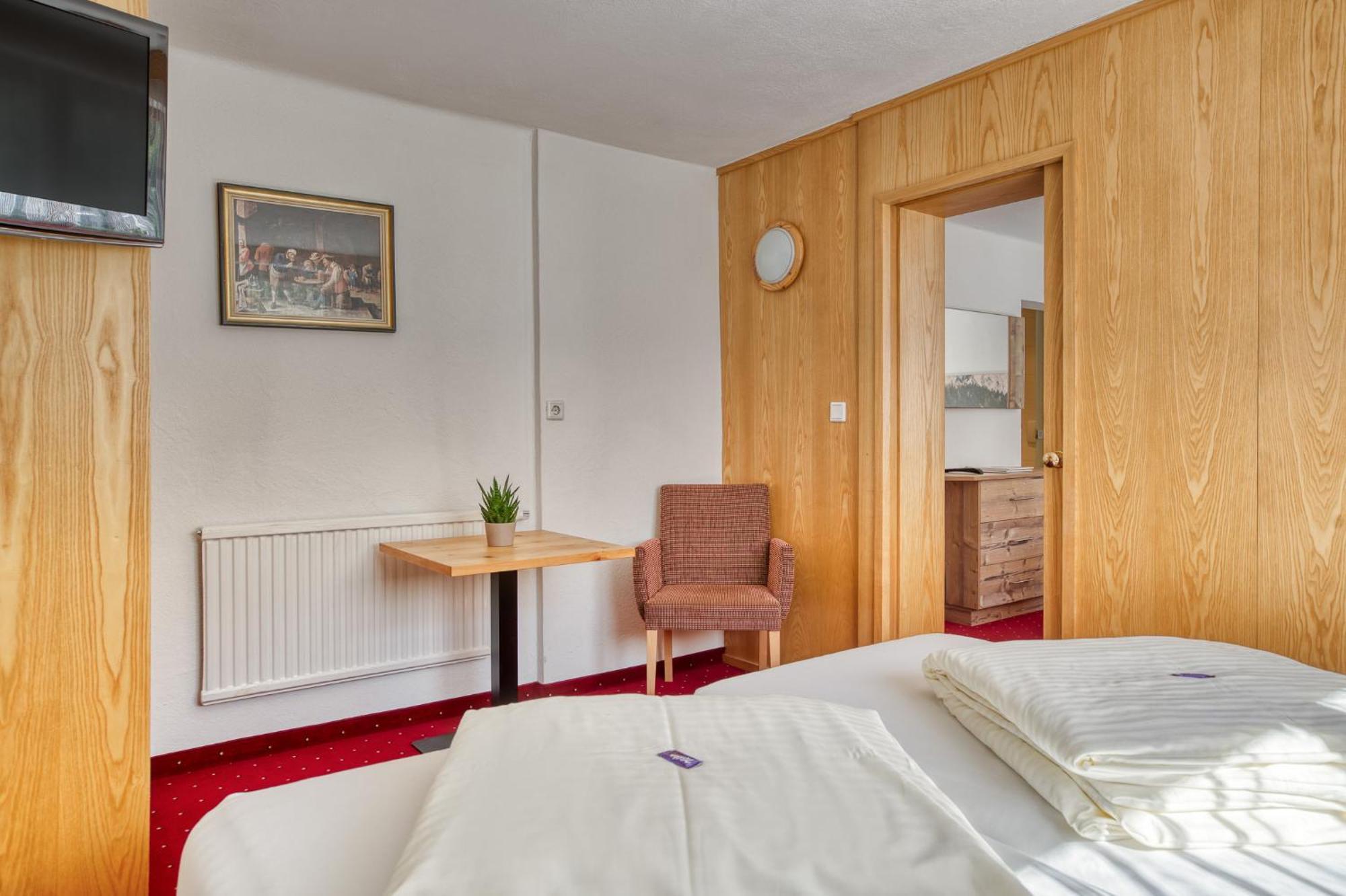 Hotel Jaegerhof Oetz Camera foto