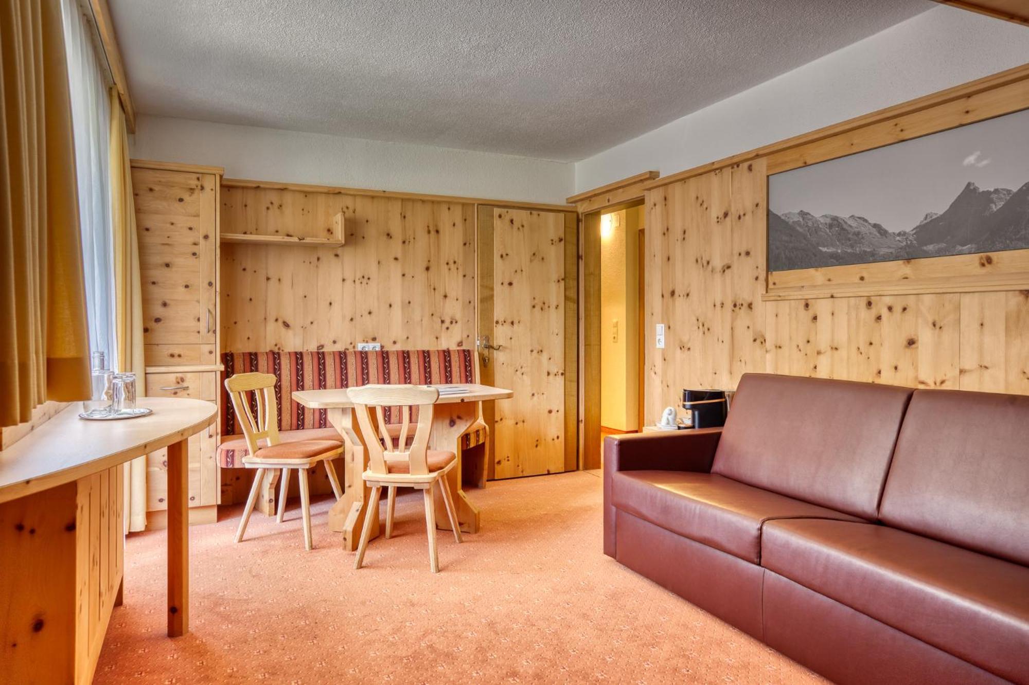 Hotel Jaegerhof Oetz Camera foto