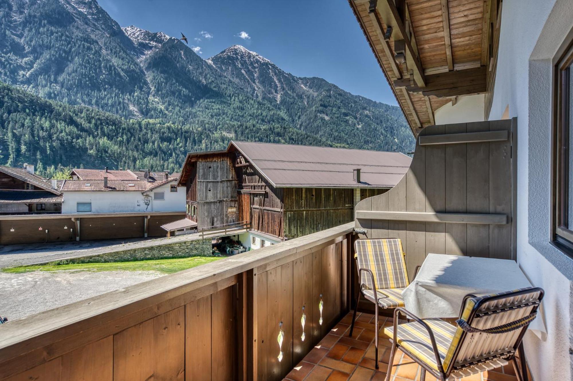 Hotel Jaegerhof Oetz Esterno foto